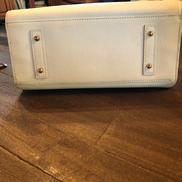 Dooney & Bourke White and Tan Leather Satchel Bag - Picture 5 of 13